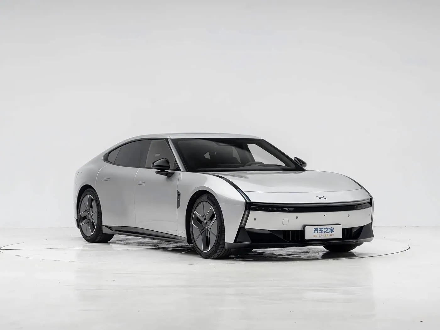 imgi_40_Wholesale-Used-Xpeng-P7-New-Energry-Electric-Vehicles-Selling-Mini-Auto-Car XPeng P7 – For Sale From China | EVOVED - Image 1